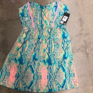 NWT LADIES HURLEY MINI DRESS 💋